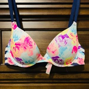 Victoria’s Secret bra